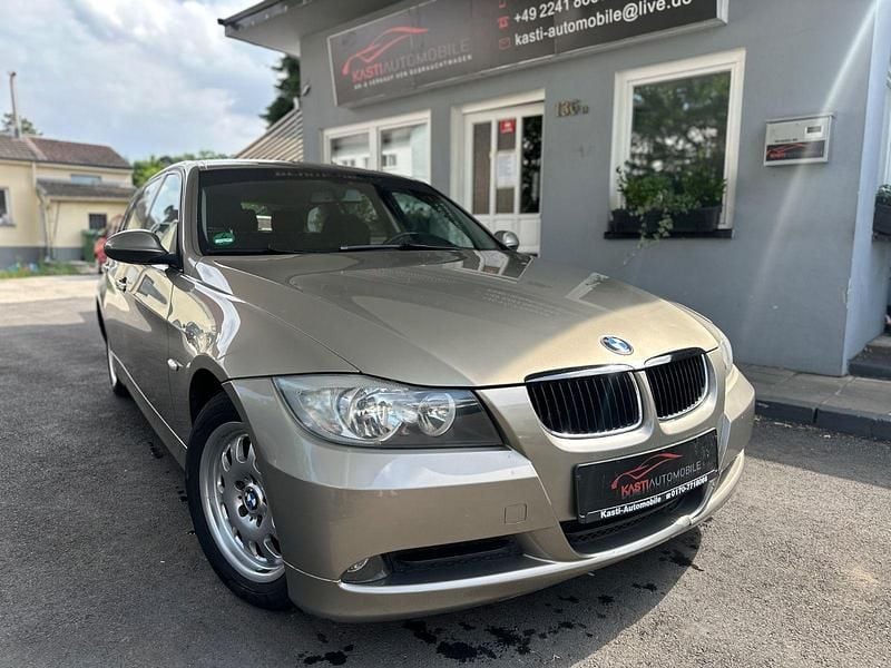 Braun Gebraucht 2008 BMW 320 Kombi | 2.999 € (Guter Preis) - Bild 1/4