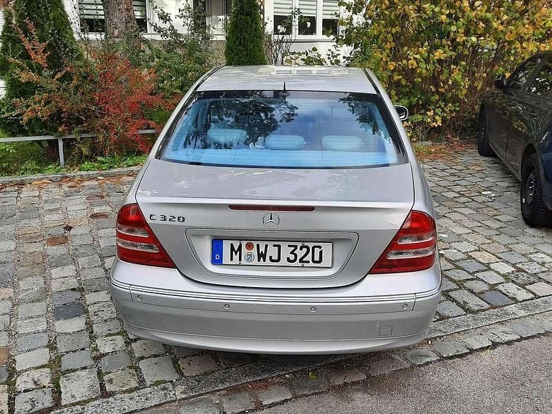 Gebraucht Mercedes 320 Elegance 260 PS (191 kW) 2000 Silber Limousine