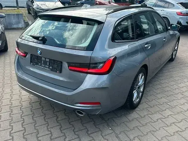 Gebraucht BMW 320 Shadowline 258 PS (189 kW) 2024 Grau Kombi