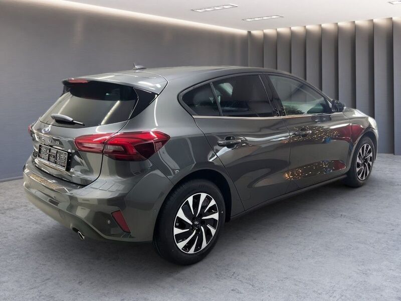 Gebraucht Ford Focus Titanium X 125 PS (91 kW) 2023 Magneticgrau Limousine