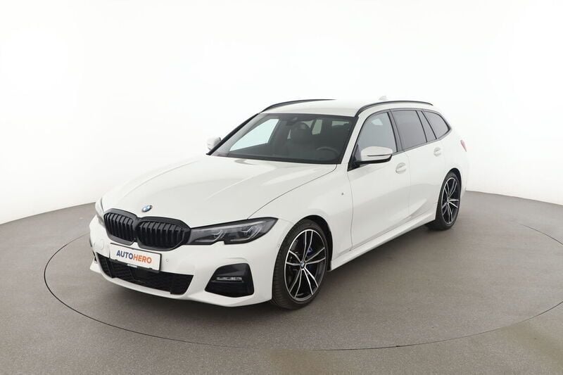 Weiß Gebraucht 2021 BMW 330 M Sport Kombi | 37.950 € (Fairer Preis) - Bild 1/4