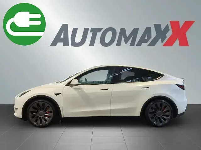 Usata Tesla Model Y Performance 392 kW (534 CV) 2022 Bianco SUV