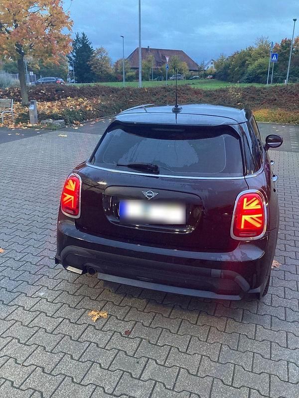 Second-hand Mini ONE Essential 102 CP (75 kW) 2021 Negru Hatchback