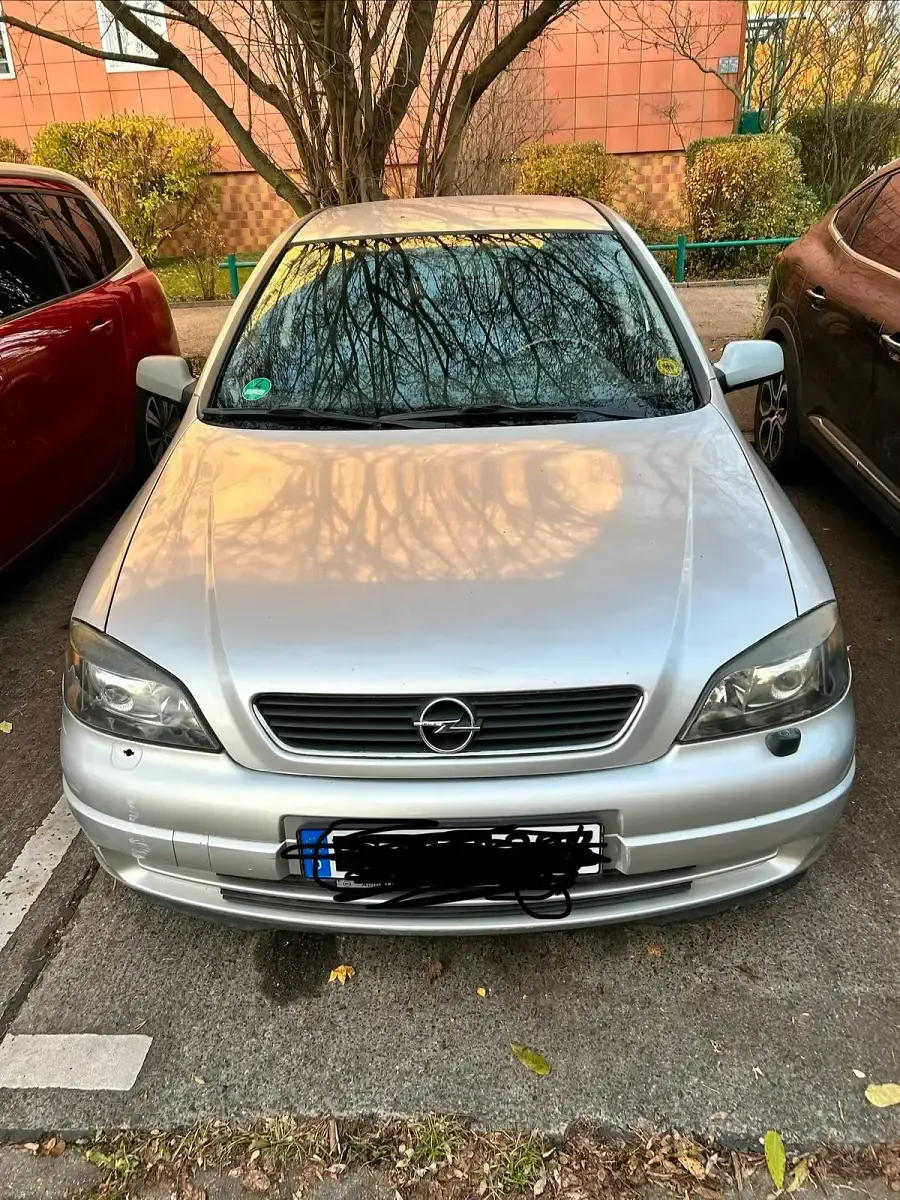 Gebraucht Opel Astra 84 PS (61 kW) 2003 Silber Kleinwagen
