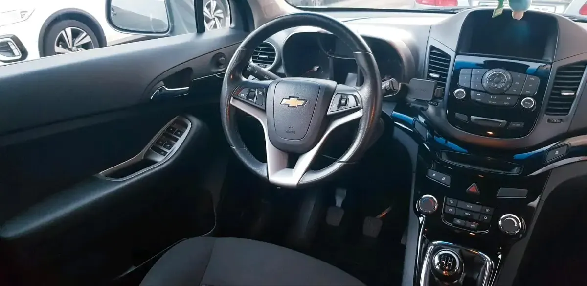 Gebraucht Chevrolet Orlando 163 PS (119 kW) 2012 Grau Van / Kleinbus