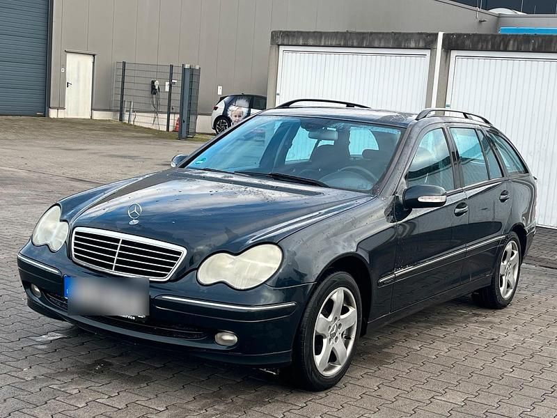 Andere farben Gebraucht 2004 Mercedes C180 Avantgarde Kombi | 850 € (Superpreis) - Bild 1/4