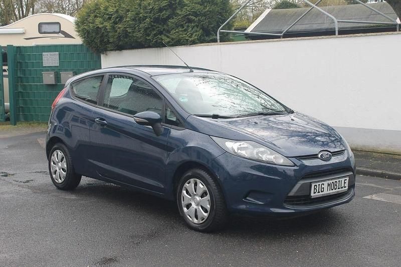 Gebraucht Ford Fiesta Trend 60 PS (44 kW) 2011 Blau Kleinwagen