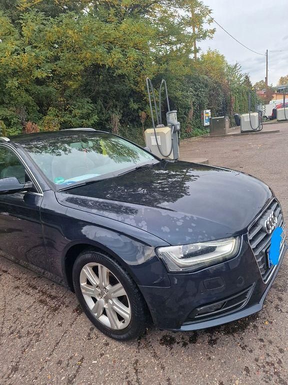 Blau Gebraucht 2014 Audi A4 Ambition Kombi | 8.700 € (Fairer Preis) - Bild 1/4