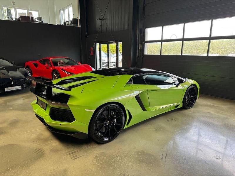 Gebraucht Lamborghini Aventador 700 PS (514 kW) 2015 Verde ithaca Cabrio