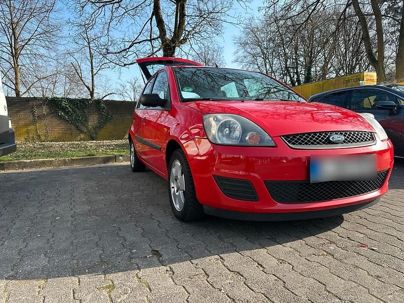 Gebraucht Ford Fiesta 100 PS (73 kW) 2007 Rot Kleinwagen