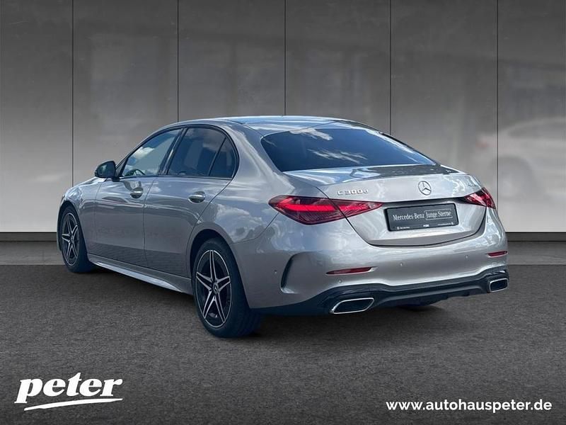 Gebraucht Mercedes C300 AMG 265 PS (194 kW) 2023 Mojavesilber Limousine