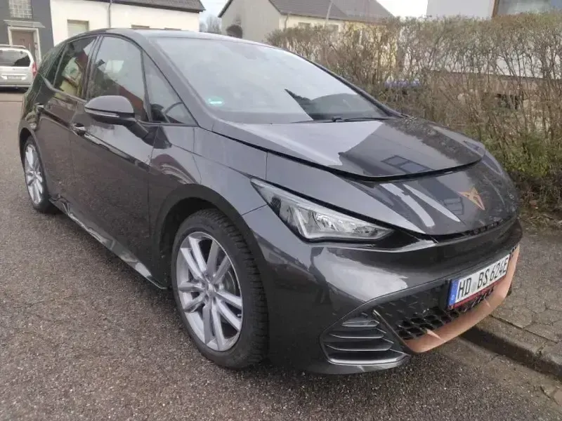 Second-hand Cupra Born 169 kW (231 CP) 2023 Gri Hatchback