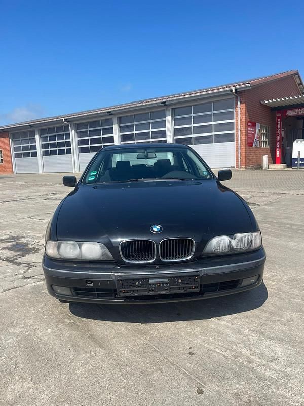 Second-hand BMW 520 170 CP (125 kW) 2000 Negru Berlinǎ