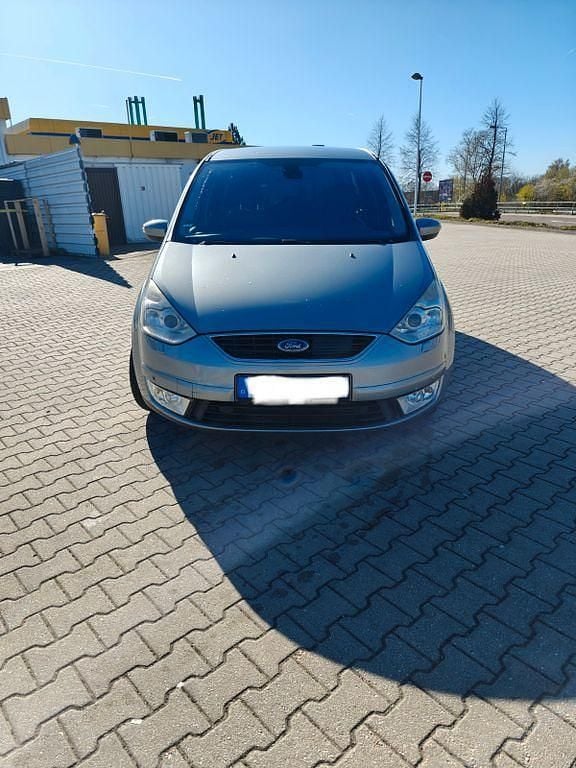 Gebraucht Ford Galaxy Titanium 140 PS (102 kW) 2010 Grau Van / Kleinbus