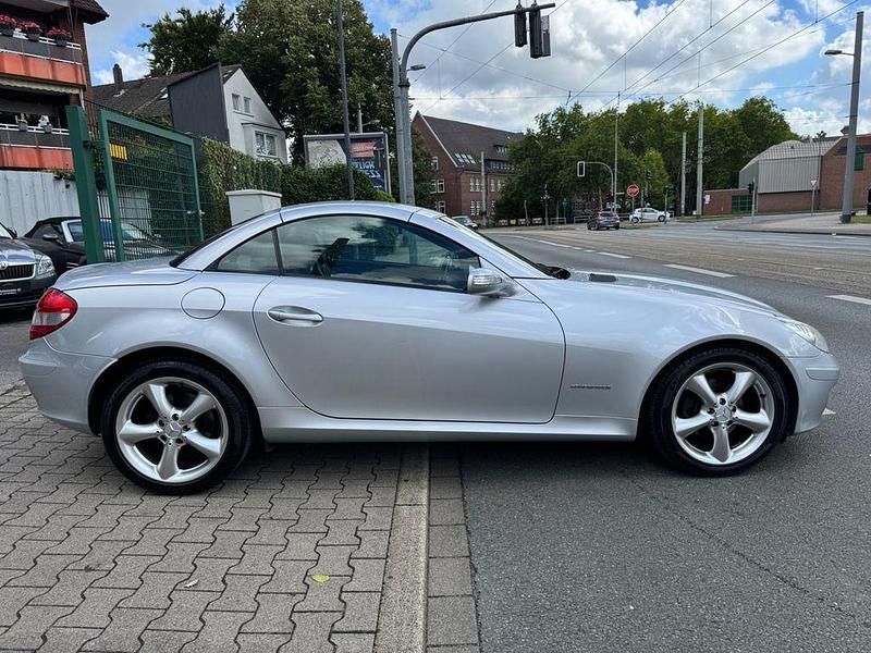 Gebraucht Mercedes SLK200 163 PS (119 kW) 2004 Silber Cabrio