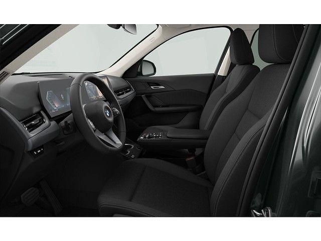 Gebraucht BMW X1 156 PS (114 kW) 2025 Silber SUV