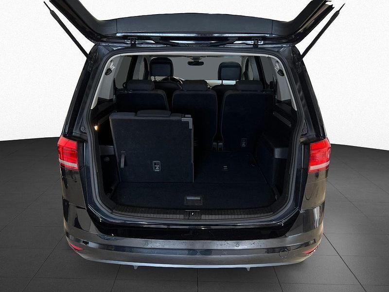 Gebraucht VW Touran IQ Drive 150 PS (110 kW) 2019 Schwarz Van / Kleinbus