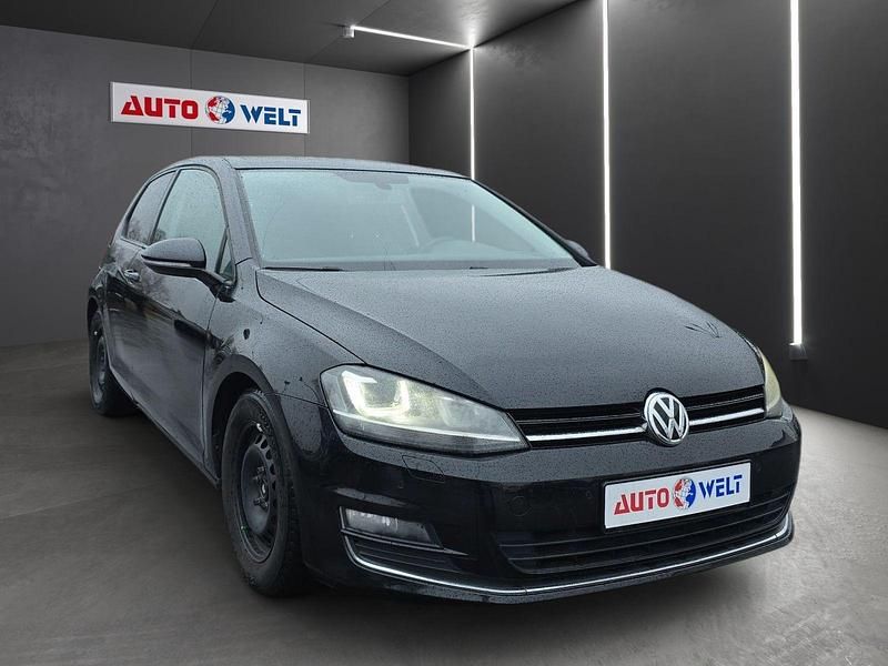 Gebraucht VW Golf VII 122 PS (89 kW) 2013 Deep black perleffekt Limousine