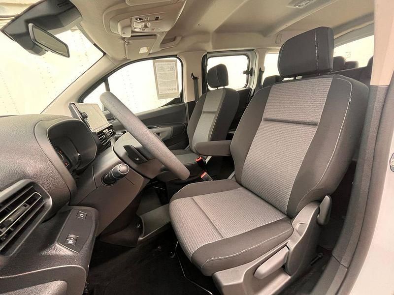 Gebraucht Toyota Proace City City 131 PS (96 kW) 2026 Weiß Van / Kleinbus