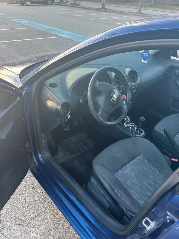 Gebraucht Seat Ibiza 75 PS (55 kW) 2005 Blau Kleinwagen