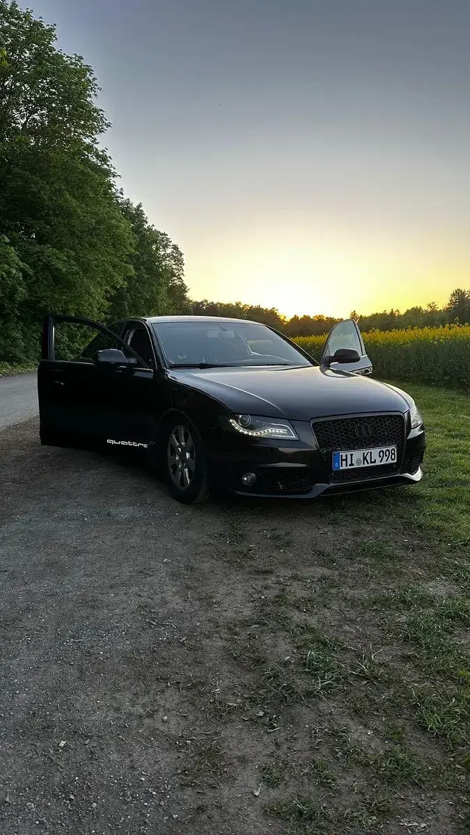 Używany Audi A4 211 KM (155 kW) 2011 Czarny Sedan/Limuzyna