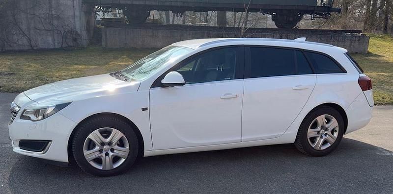 Gebraucht Opel Insignia 136 PS (100 kW) 2017 Weiß Kombi