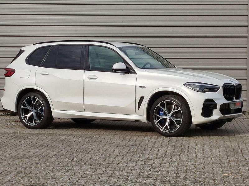 Gebraucht BMW X5 M Sport 394 PS (289 kW) 2022 Weiß SUV