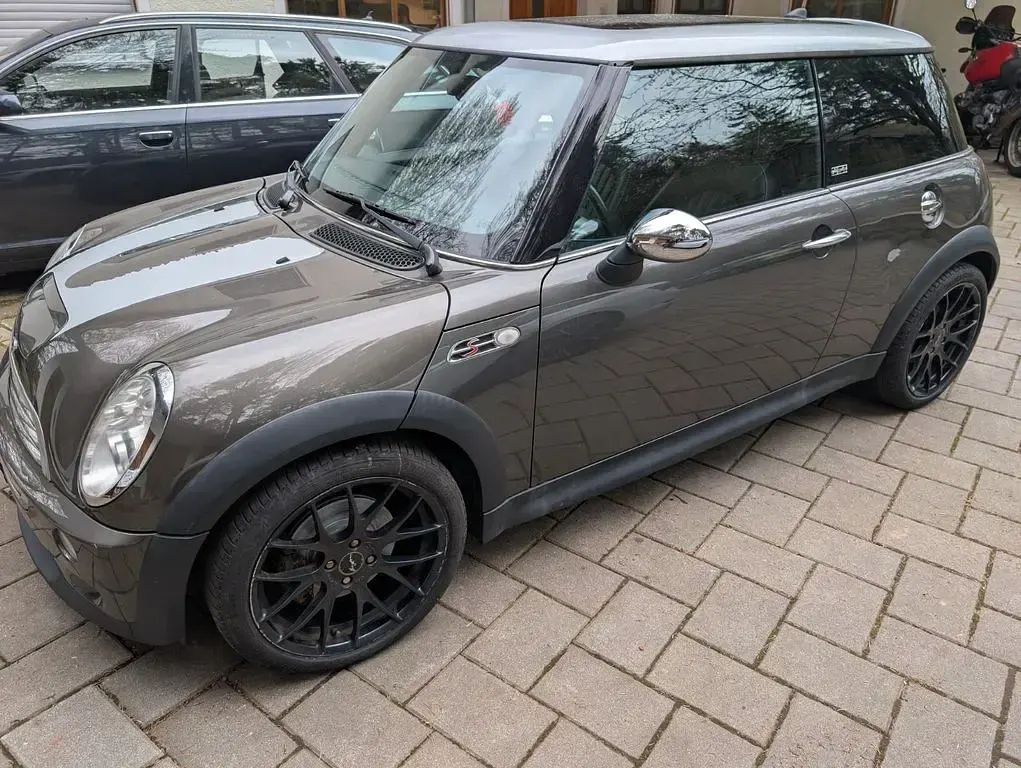 Używany Mini Cooper S 170 KM (125 kW) 2007 Szary Hatchback