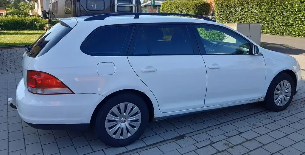 Gebraucht VW Golf VI Trendline 80 PS (58 kW) 2009 Weiß Kleinwagen