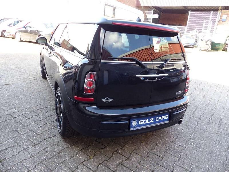 Gebraucht Mini Cooper Clubman 122 PS (89 kW) 2011 Reef blue metallic Kombi