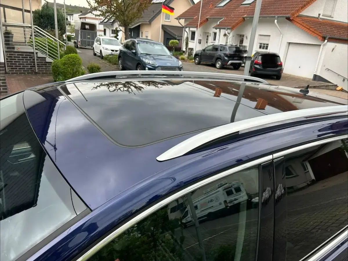 Gebraucht VW Touran Highline 190 PS (139 kW) 2016 Blau Van / Kleinbus