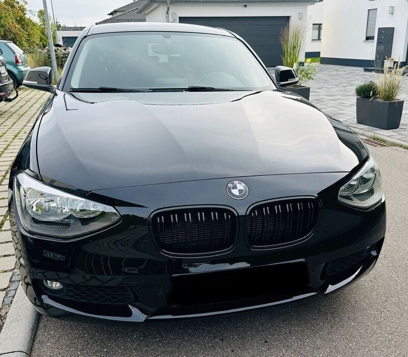 Schwarz Gebraucht 2014 BMW 116 Efficient Dynamics Kleinwagen | 8.980 € (Etwas zu teuer) - Bild 1/4