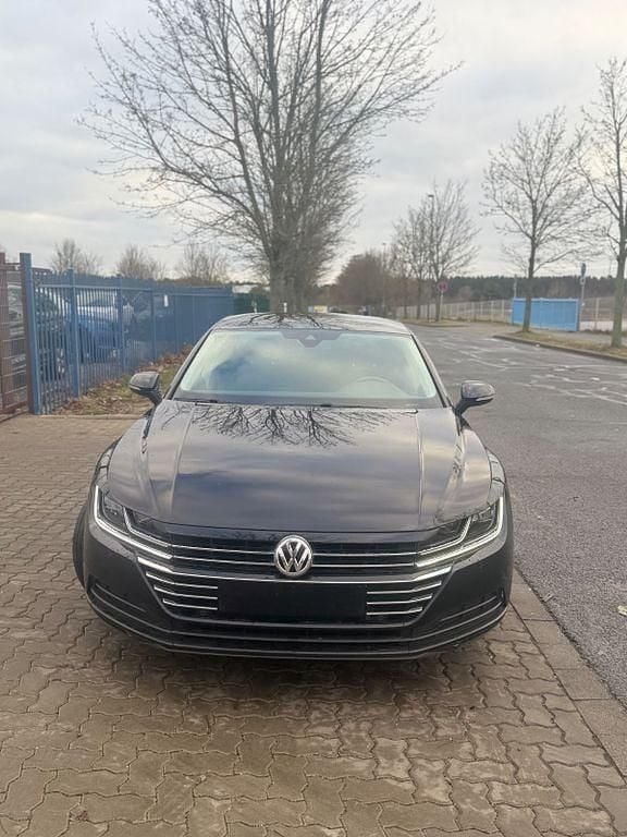 Gebraucht VW Arteon Basis 150 PS (110 kW) 2020 Schwarz Limousine