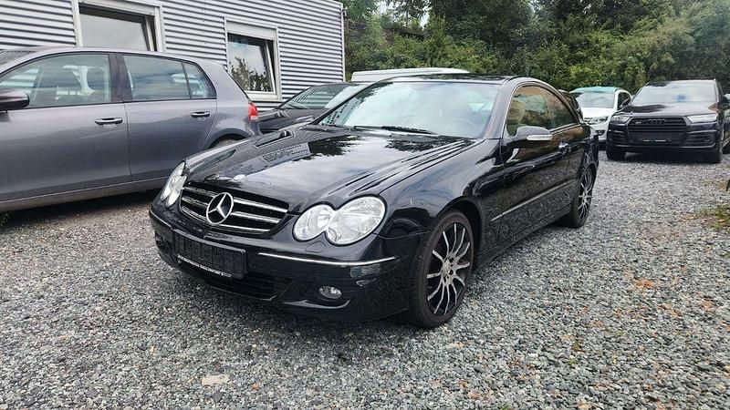 Gebraucht Mercedes CLK200 184 PS (135 kW) 2008 Obsidianschwarz  metalliclack Coupé