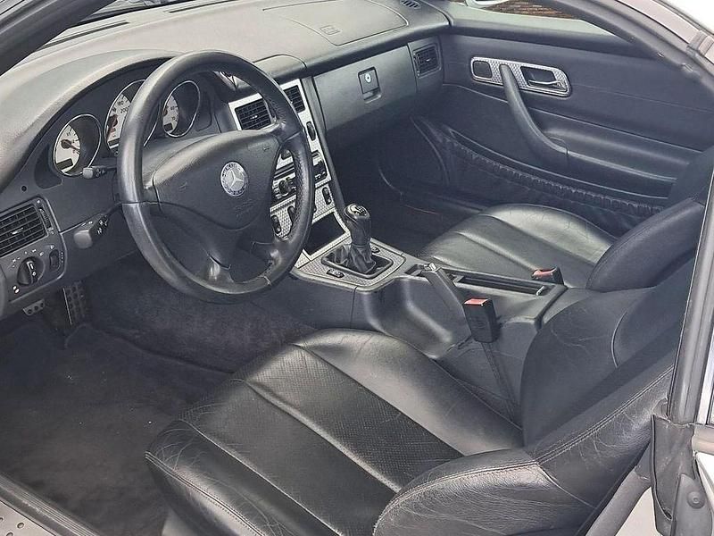 Gebraucht Mercedes SLK200 163 PS (119 kW) 2001 Grau Cabrio