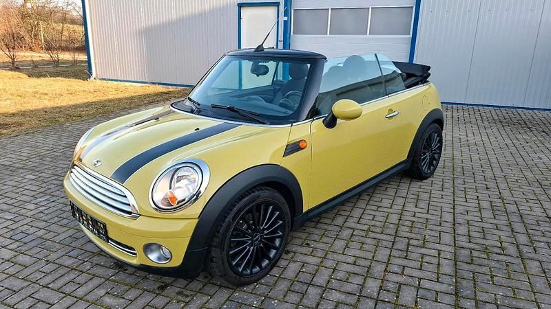 Gebraucht Mini Cooper Cabriolet 120 PS (88 kW) 2009 Gelb Cabrio