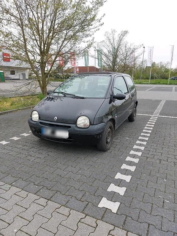 Second-hand Renault Twingo 58 CP (42 kW) 2004 Negru Hatchback