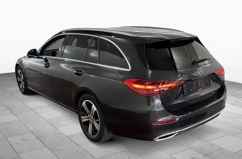 Gebraucht Mercedes C200 163 PS (119 kW) 2023 Grau Kombi