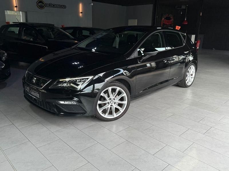 Schwarz Gebraucht 2017 Seat Leon FR Limousine | 15.690 € (Fairer Preis) - Bild 1/4