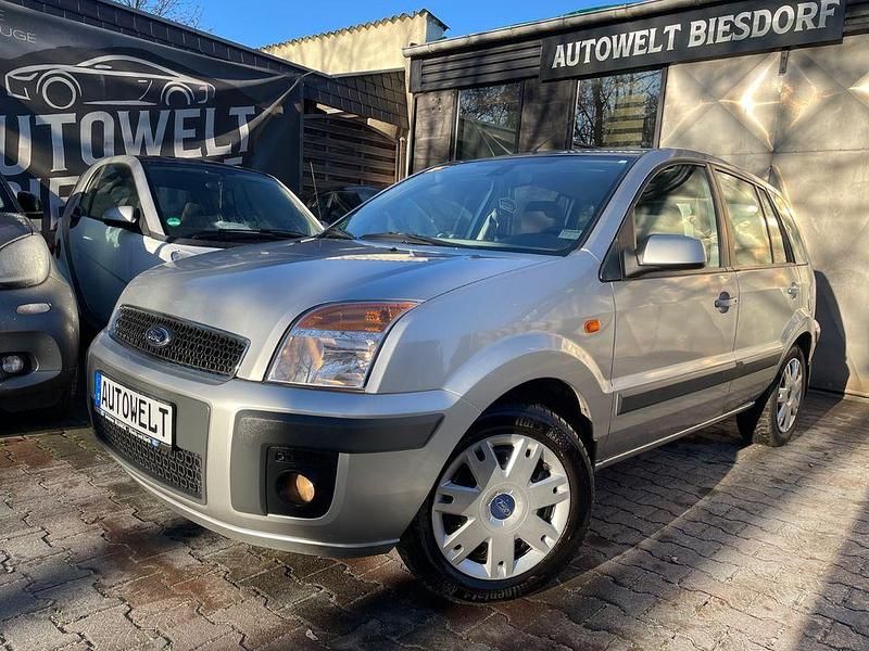 Grau Gebraucht 2005 Ford Fusion Limousine | 3.750 € (Fairer Preis) - Bild 1/4