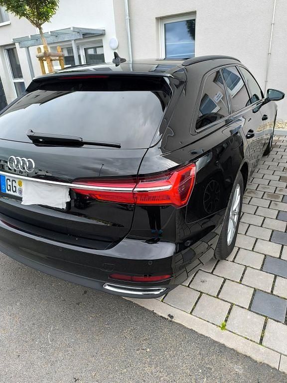 Gebraucht Audi A6 Advanced 163 PS (119 kW) 2022 Schwarz Kombi