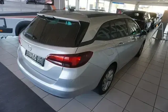 Gebraucht Opel Astra Edition 146 PS (107 kW) 2021 Silber Kombi