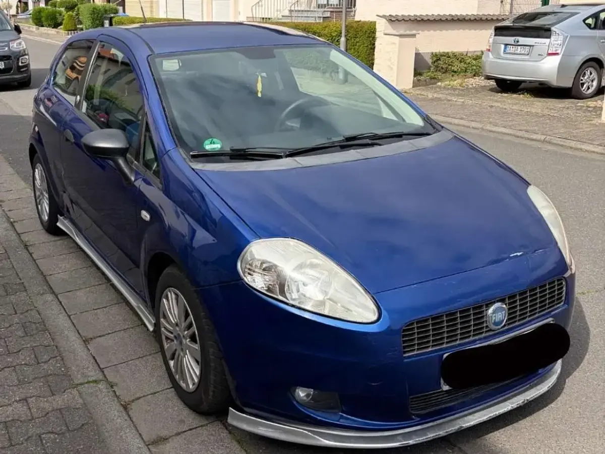 Gebraucht Fiat Grande Punto 95 PS (69 kW) 2008 Blau Kleinwagen