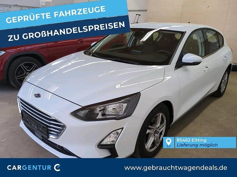 Frost weiss Gebraucht 2021 Ford Focus Cool & Connect Limousine | 13.390 € (Guter Preis) - Bild 1/2