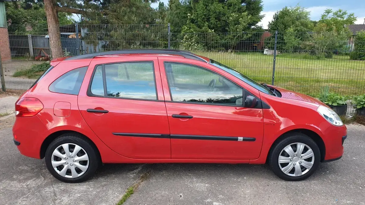 Gebraucht Renault Clio 75 PS (55 kW) 2008 Rot Kombi