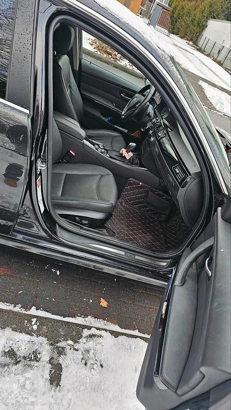 Gebraucht BMW 325 M Sport 2010 Schwarz Limousine