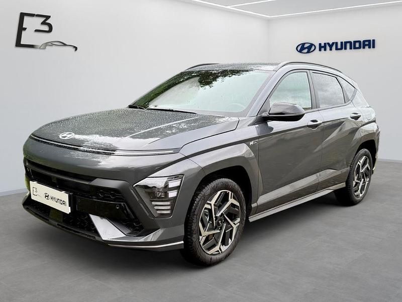 Grau Neu 2025 Hyundai Kona N Line SUV | 27.490 € (Fairer Preis) - Bild 1/4