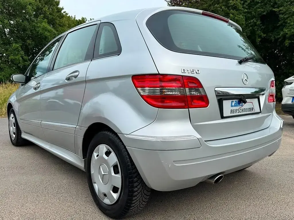 Gebraucht Mercedes B150 95 PS (69 kW) 2006 Silber Van / Kleinbus