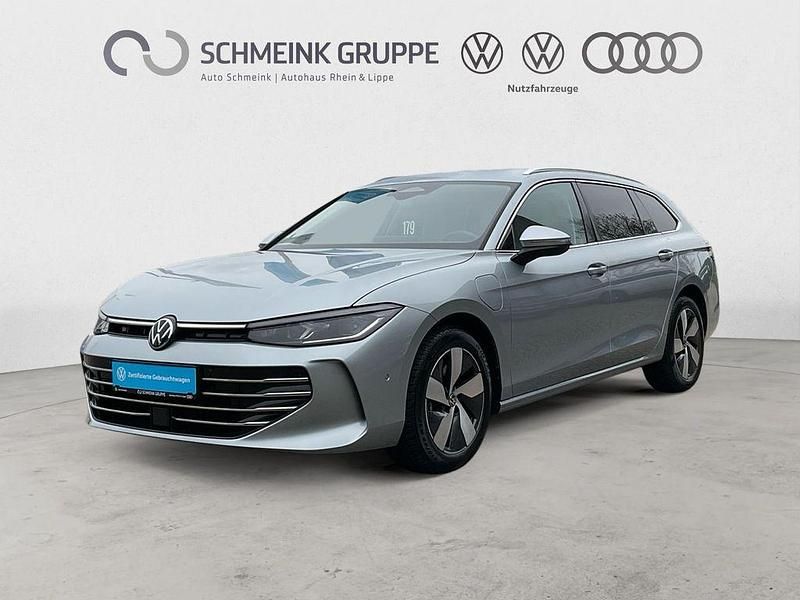 Usata VW Passat Elegance 272 CV (200 kW) 2025 Argento Station wagon