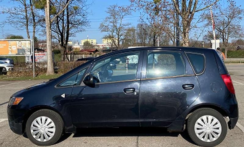 Gebraucht Mitsubishi Colt 95 PS (69 kW) 2011 Schwarz Kleinwagen